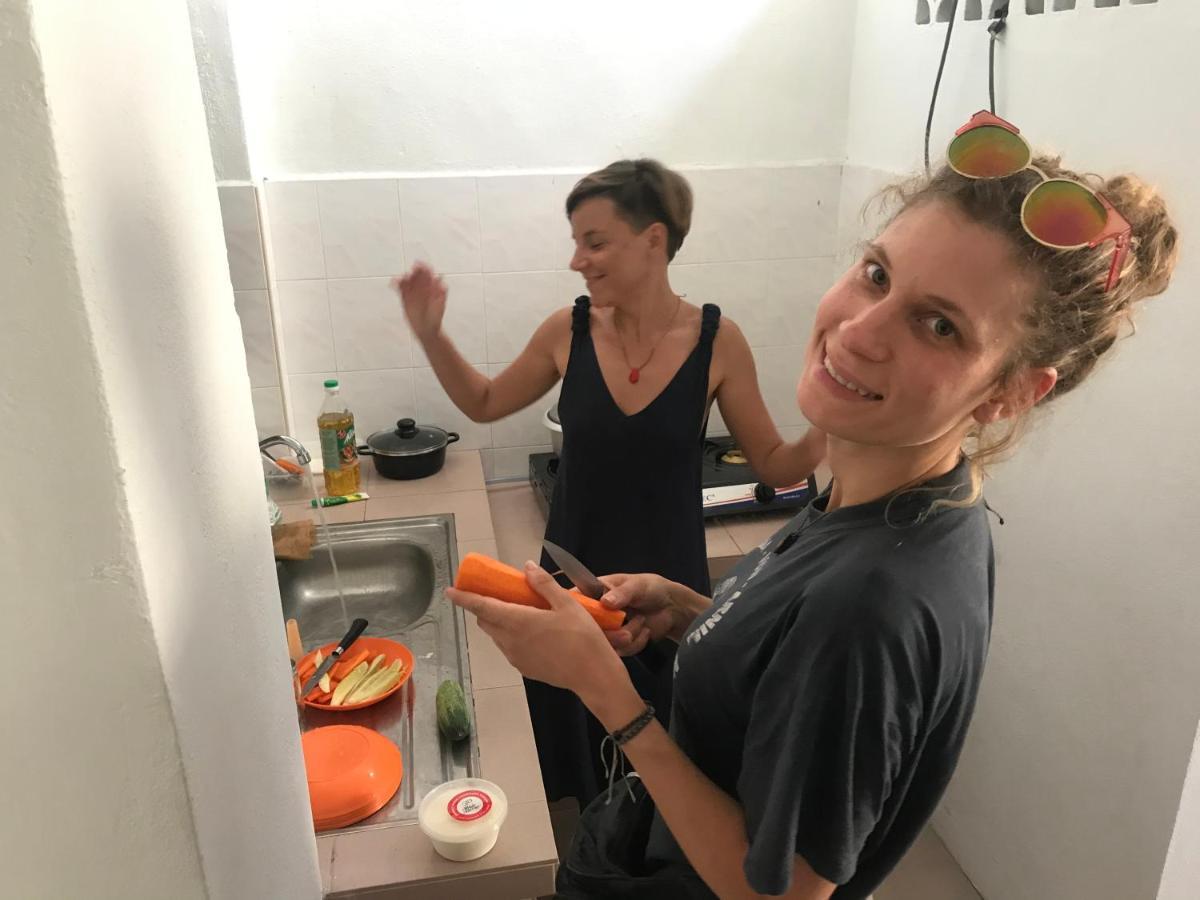 ג'ורג' טאון B&L Islanders Inn מראה חיצוני תמונה
